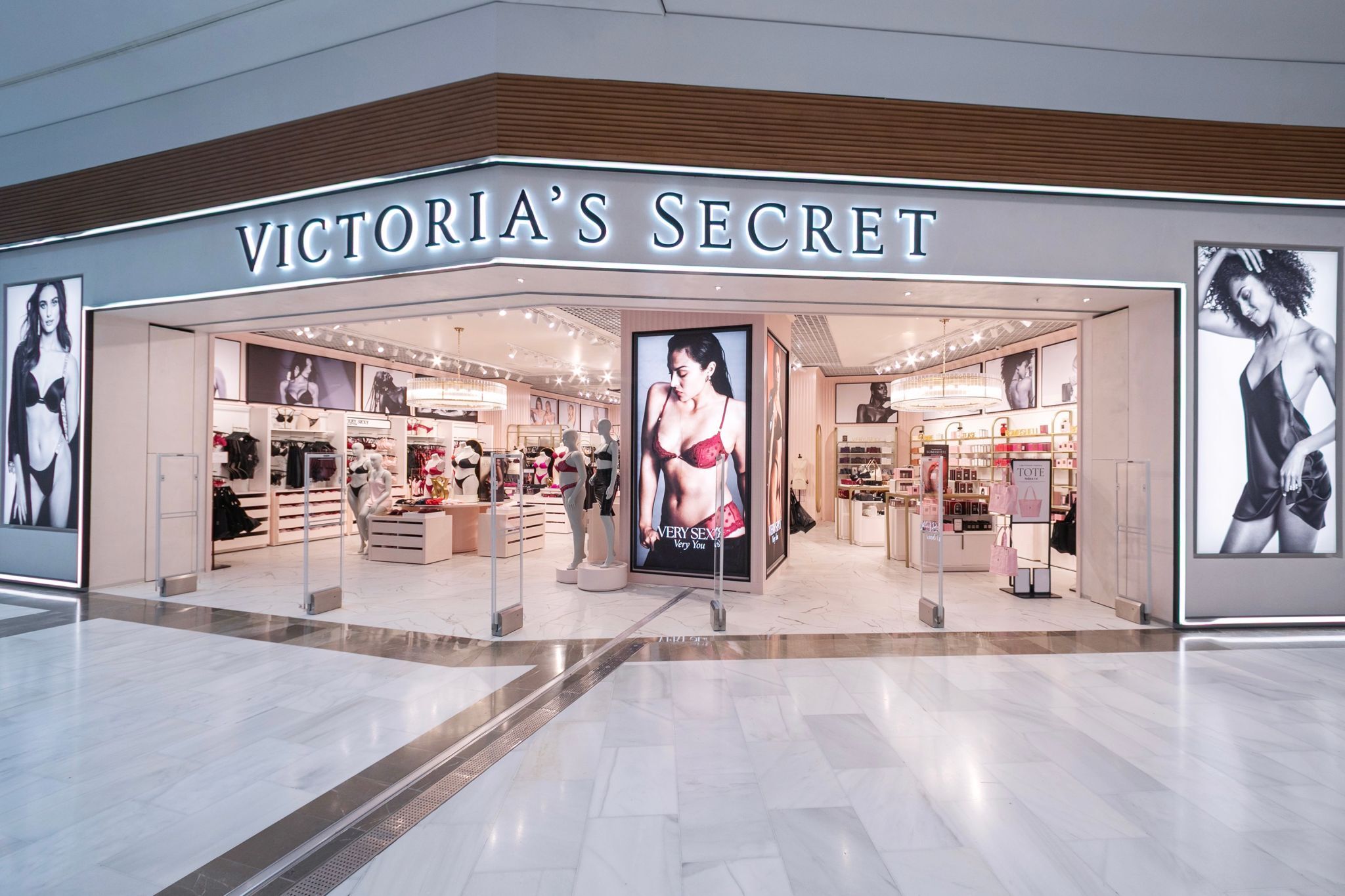 Opening Victoria’s Secret in Supernova Ljubljana, Slovakia 