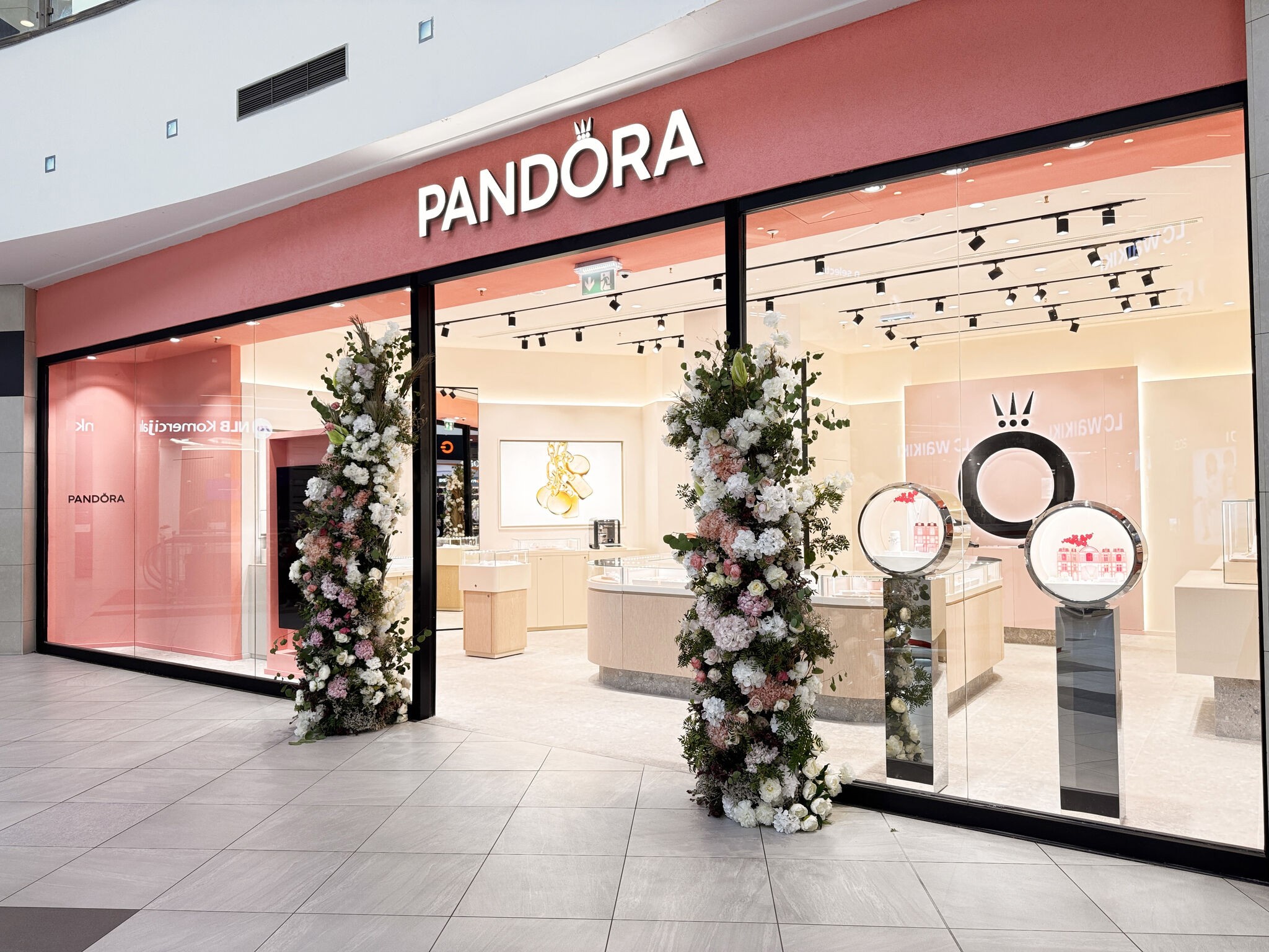Four new stores. A strong end to the year.